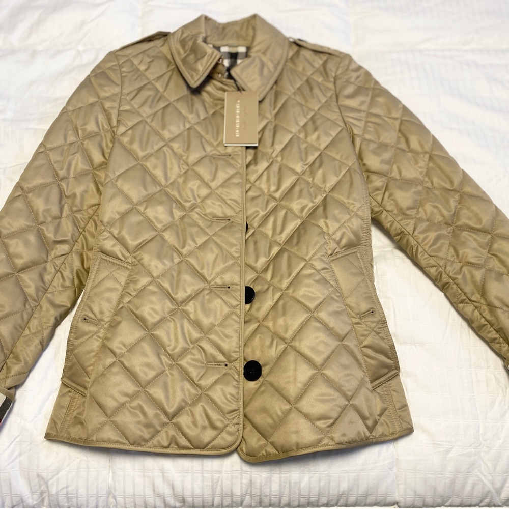 Brand New-Burberry quilted jacket (NWT)